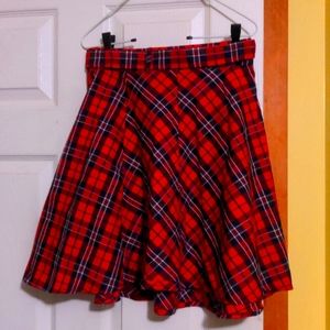 Red and black plaid medium skirt